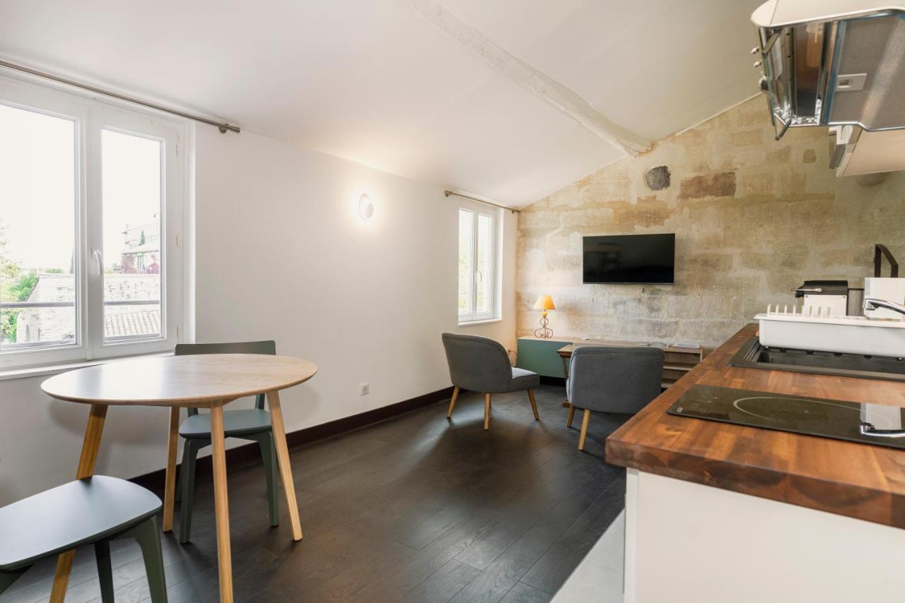 Saint Eloi - Duplex Centre Historique De Villeneuve Les Avignon エクステリア 写真