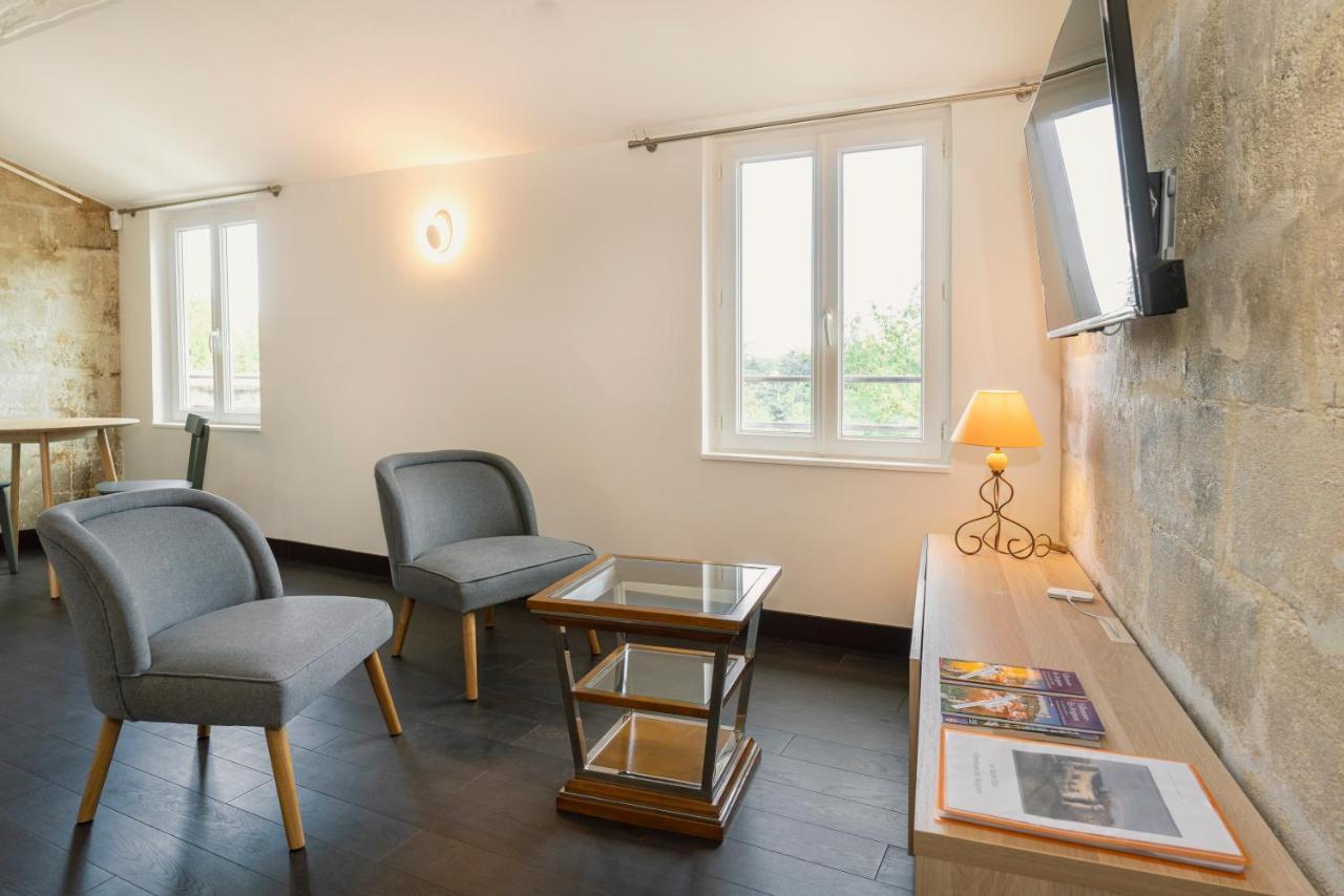 Saint Eloi - Duplex Centre Historique De Villeneuve Les Avignon エクステリア 写真